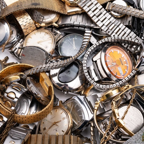 509 - A LARGE COLLECTION OF WATCHES FOR SPARES AND REPAIRS (Approx. 200)