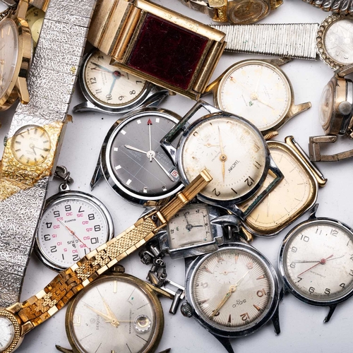 509 - A LARGE COLLECTION OF WATCHES FOR SPARES AND REPAIRS (Approx. 200)