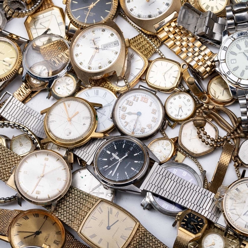 552 - A LARGE COLLECTION OF WATCHES FOR SPARES AND REPAIRS (Approx. 200)