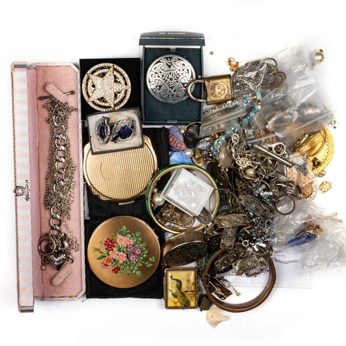 619 - A COLLECTION OF COSTUME JEWELLERY AND WATCHES including faux pearls, micro mosaic brooches, yellow m... 