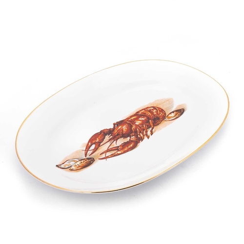 89 - RICHARD GINORI (ITALY), A LOBSTER PATTERN DINNER SERVICE comprising six dinner plates, an oval servi... 