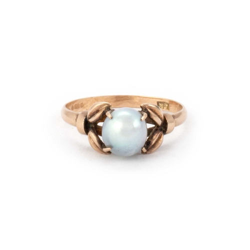 593 - A 9 CARAT ROSE GOLD NATURAL SALTWATER PEARL RING the grey semi-baroque pearl set between leaf should... 