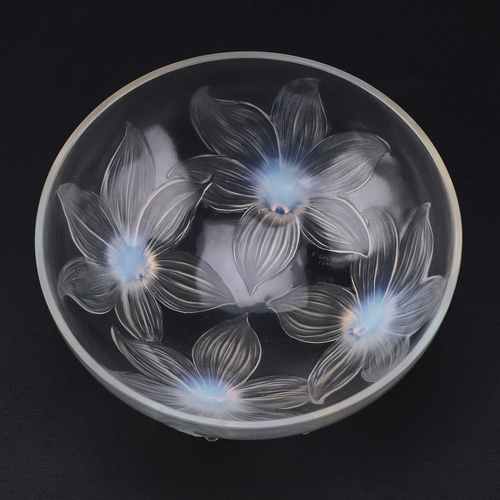 21 - RENÃ LALIQUE (FRENCH, 1860-1945), A 'LYS' BOWL, DESIGNED 1924 opalescent glass, frosted and polishe... 