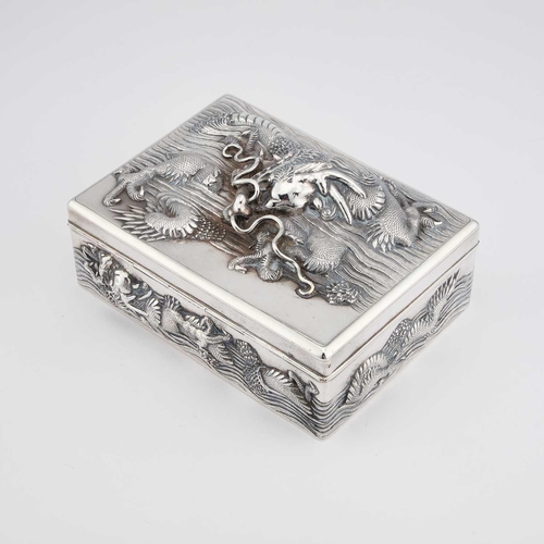 209 - A FINE CHINESE SILVER CIGAR BOX by Bin, Shanghai and Canton, retailed by Zee Wo & Company, Shang... 