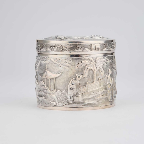 214 - A CHINESE SILVER CIRCULAR BOX AND COVER by Sheng, Canton and Shanghai, retailer's mark of Tuck Chang... 