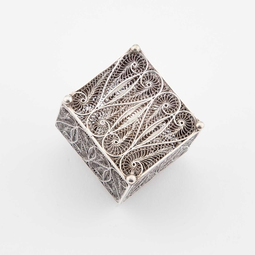 280 - A SMALL SILVER FILIGREE INKWELL indistinctly marked on the underside, cube-like with a hinged circul... 