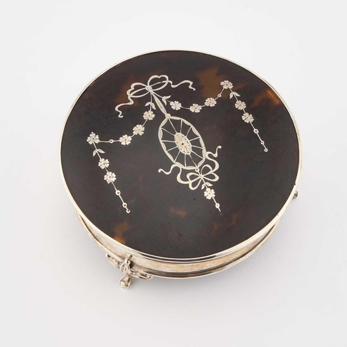 405 - A GEORGE V SILVER AND TORTOISESHELL JEWELLERY BOX by Adie Brothers Ltd, Birmingham 1922, circular, t... 