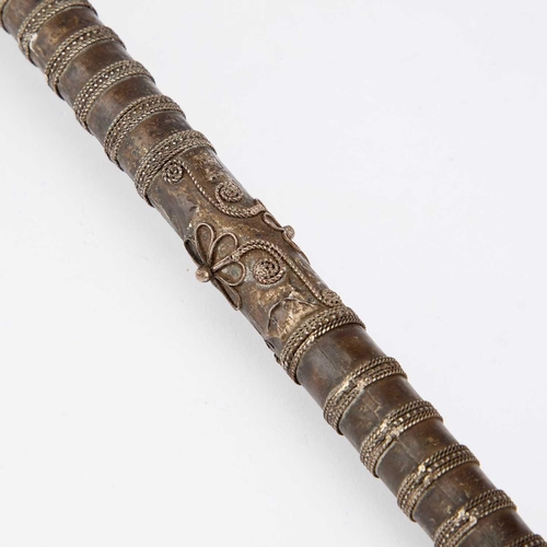 561 - A WIREWORK-DECORATED METAL MACE 38cm long