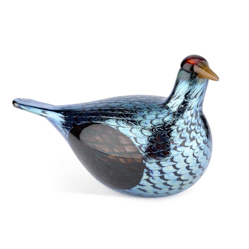 72 - AN IITTALA GLASS MODEL OF A CAPERCAILLIE, DESIGNED BY OIVA TOIKKA boxed. 27.5cm long