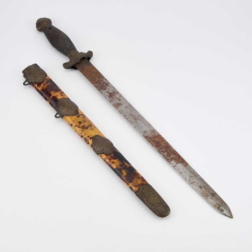 762 - A 20TH CENTURY CHINESE BRASS-MOUNTED SHORT SWORD 56.5cm long overall