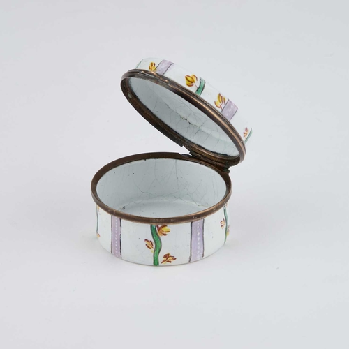 819 - AN 18TH CENTURY ENAMEL BOX circular, painted with a floral spray, lilac and green ribbons. 5cm diame... 