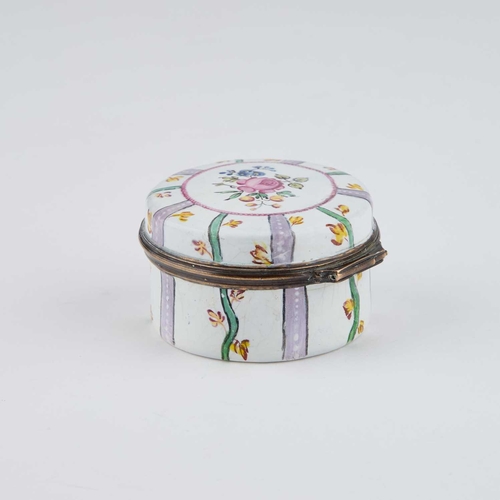 819 - AN 18TH CENTURY ENAMEL BOX circular, painted with a floral spray, lilac and green ribbons. 5cm diame... 