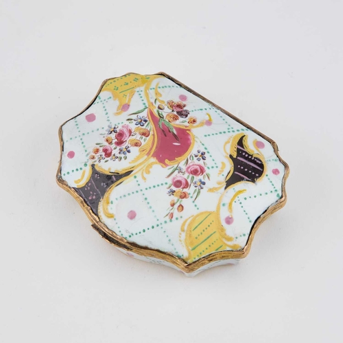 822 - AN 18TH CENTURY ENAMEL SNUFF BOX cartouche-shaped, decorated with flowers and diapering in polychrom... 