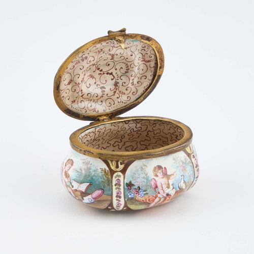 827 - A VIENNESE ENAMEL BOX, LATE 19TH CENTURY of lobed oval form with a hinged cover, decorated with alle... 