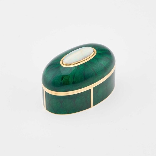 830 - GERALD BENNEY: AN 18 CARAT GOLD, OPAL AND ENAMEL BOX by Gerald Benney, London 1975, with green trans... 