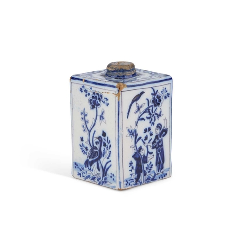 99 - AN 18TH CENTURY DUTCH DELFT BLUE AND WHITE TEA CADDY of square-section, painted with Chinese figures... 