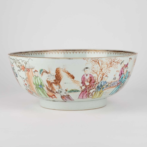 109 - A CHINESE EXPORT PORCELAIN PUNCH BOWL, CIRCA 1770 enamel decorated with a 'Mandarin' pattern. 34cm d... 