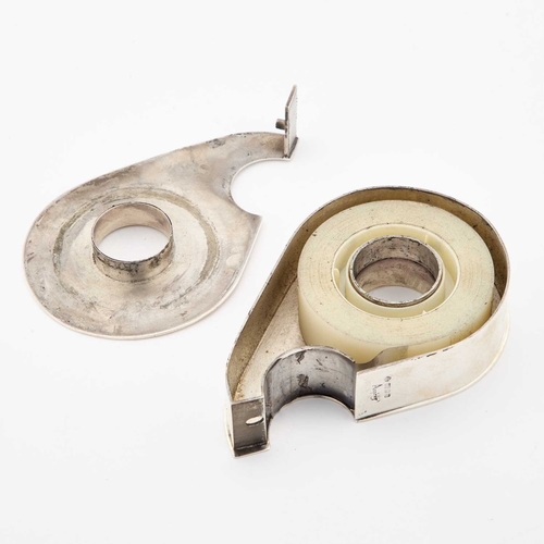 313 - AN ELIZABETH II SILVER CELLOTAPE HOLDER by Asprey & Co Ltd, London 1991. 10cm long, 5.3 troy oun... 