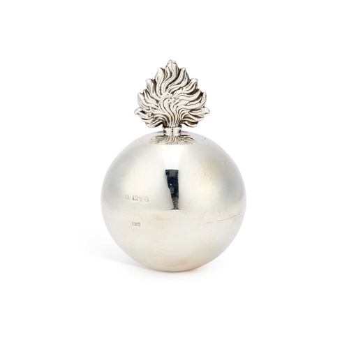 340 - A GEORGE V SILVER 'GRENADE' TABLE LIGHTER by William Henry Stokes & Arthur George Ireland, Chest... 