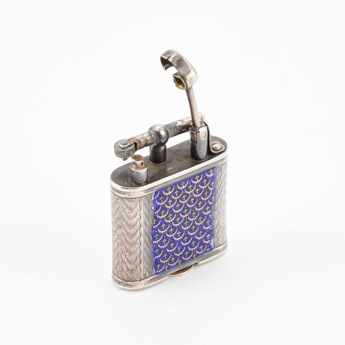 368 - A GEORGE V SILVER AND ENAMEL LIGHTER by W & G, London 1926. 5cm high, 1.6 troy ounces gross... 
