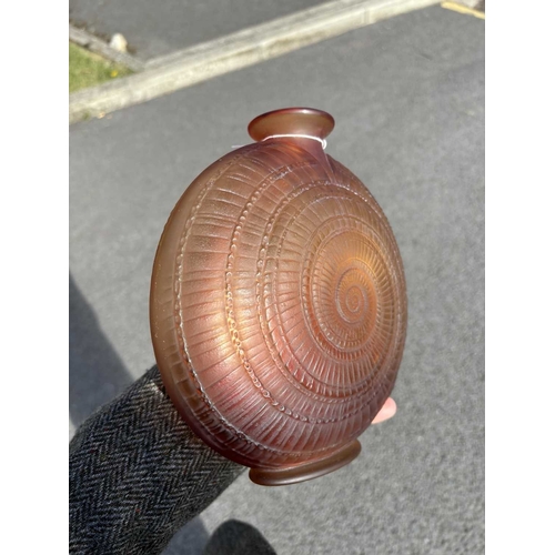 37A - RENÉ LALIQUE (FRENCH, 1860-1945), AN 'ESCARGOT' VASE, DESIGNED 1920 amber glass, frosted, etched R. ... 