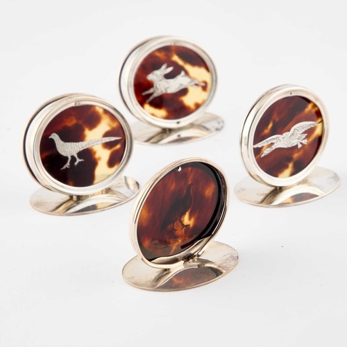 377 - A SET OF FOUR GEORGE V SILVER AND TORTOISESHELL MENU HOLDERS by William Comyns & Sons, London 19... 
