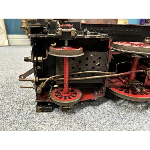 8 - A SCRATCH-BUILT FREELANCE DESIGN LIVE STEAM MODEL RAILWAY 2-6-2 LOCOMOTIVE AND TENDER track gauge 3¼... 