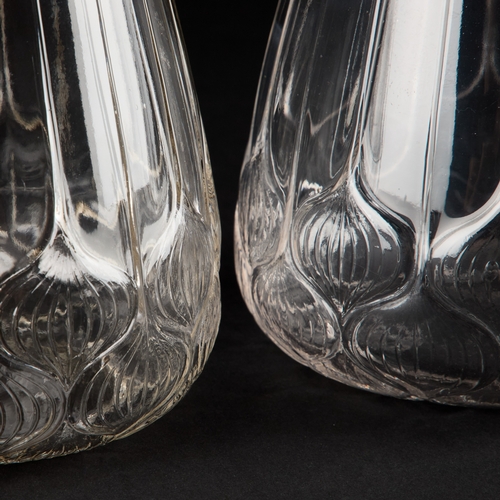 22 - RENÃ LALIQUE (FRENCH, 1860-1945), 'HAARLEM', A PAIR OF DECANTERS AND STOPPERS polished and moulded ... 