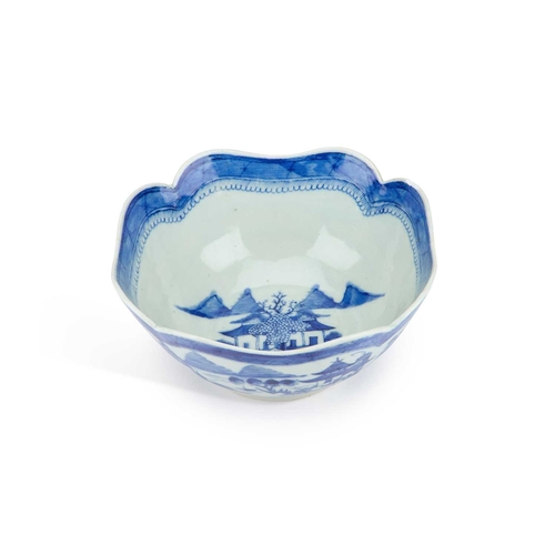 192 - A LATE 19TH CENTURY CHINESE BLUE AND WHITE BOWL 24cm diameter