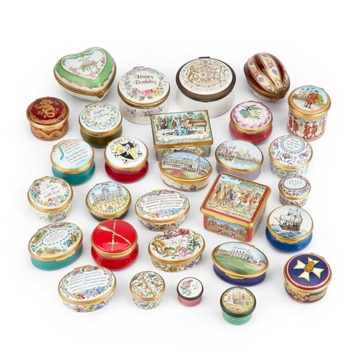 359 - A COLLECTION OF HALCYON DAYS ENAMEL BOXES (Qty)