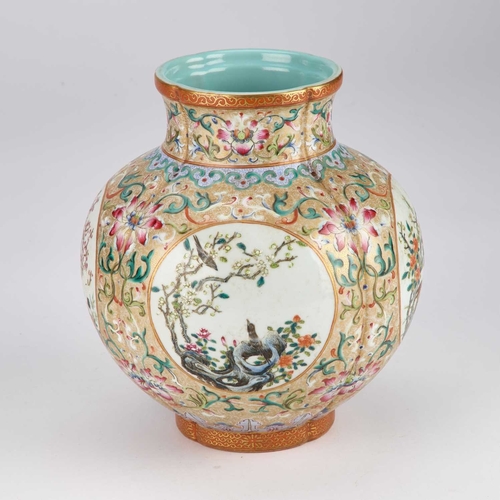 117 - A CHINESE POMEGRANATE-SHAPED PORCELAIN VASE decorated in polychrome and gilt with Famille Rose 