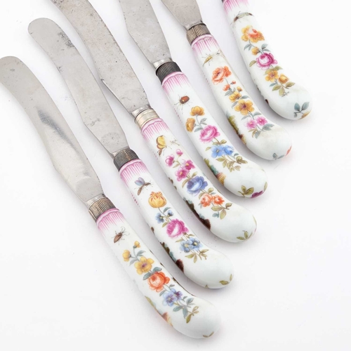 192 - A SET OF SIX 19TH CENTURY PORCELAIN-HANDLED KNIVES the blades signed Mallett & Son Bath, each wi... 