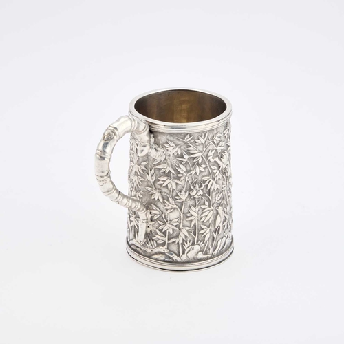 213 - A 19TH CENTURY CHINESE SILVER MUG retailer's mark S.S, with an artisan mark, the double-skinned stra... 