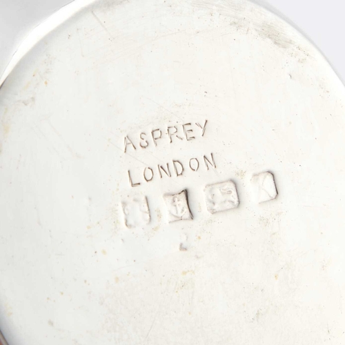 281 - AN ELIZABETH II SILVER COCKTAIL SHAKER maker's mark illegible, Birmingham 1984, retailed by ASPREY L... 