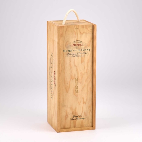 4 - A MAGNUM MUMM DE CRAMANT CHAMPAGNE GRAND CRU within a wooden case. 