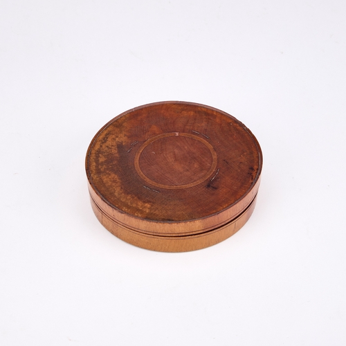 207 - A 19TH CENTURY MAHOGANY PUZZLE, 'PIGS IN CLOVER' 11cm diameter