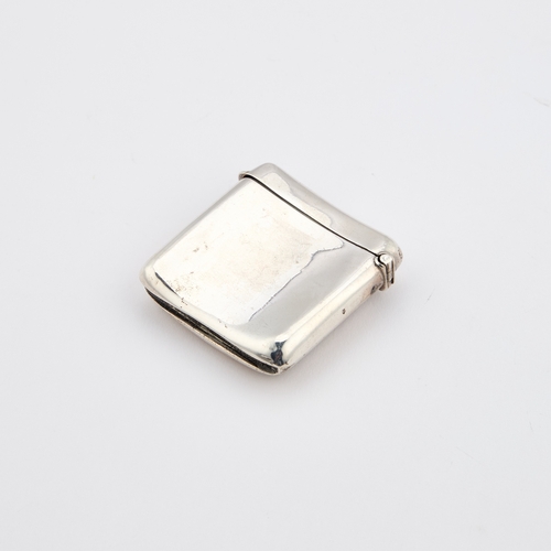 386 - A GERMAN SILVER AND ENAMEL VESTA CASE stamped '935', of rounded rectangular form, shaped for the poc... 