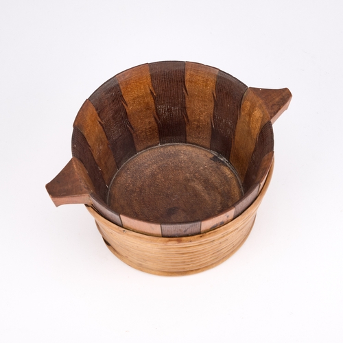 58 - A LARGE SCOTTISH TREEN QUAICH, 19TH CENTURY the feathered bowl with willow binding. 20cm across hand... 