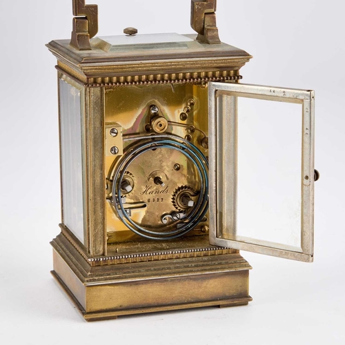 1247 - A FRENCH BRASS CASED REPEATING CARRIAGE CLOCK, UNSIGNED, CIRCA 1900 the enamel dial with Roman numer... 