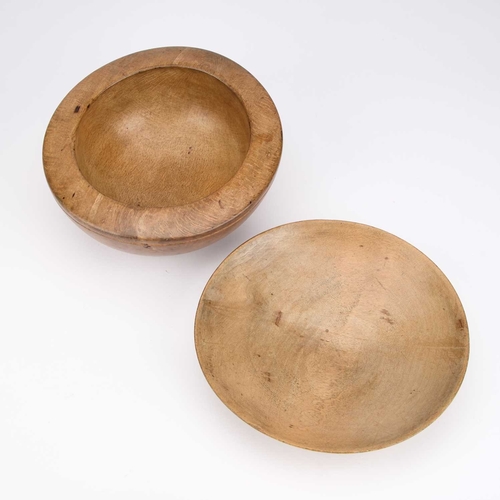 269 - A 19TH CENTURY SYCAMORE CREAM SKIMMER together with a treen circular bowl. (2) First 21.5cm diameter... 