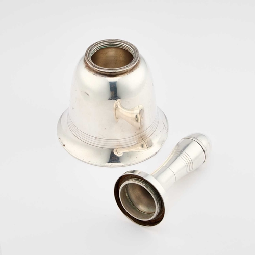 323 - AN EARLY 20TH CENTURY SILVER-PLATED NOVELTY COCKTAIL SHAKER by Dunhill, in the form of a handbell. 2... 