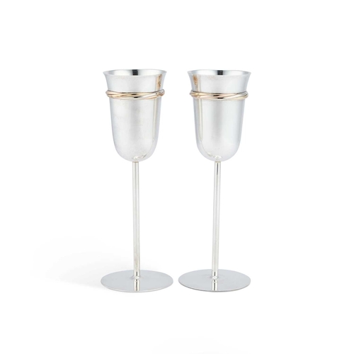 388 - A PAIR OF CARTIER STERLING SILVER GOBLETS each with French import hallmarks, the bowls both decorate... 