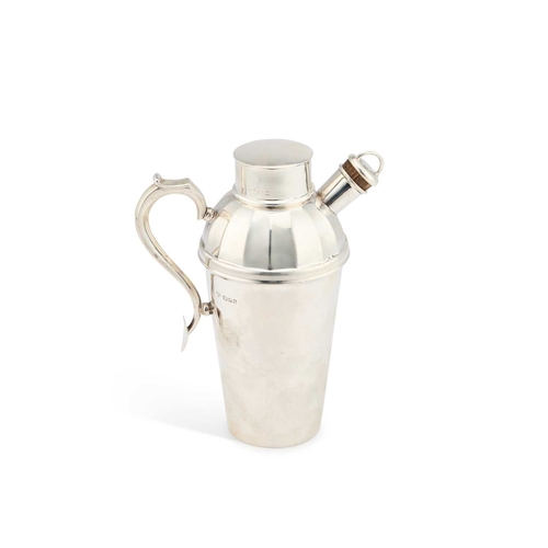 461 - AN ART DECO SILVER COCKTAIL JUG by Goldsmiths & Silversmiths Co Ltd, London 1929, the shaker wit... 