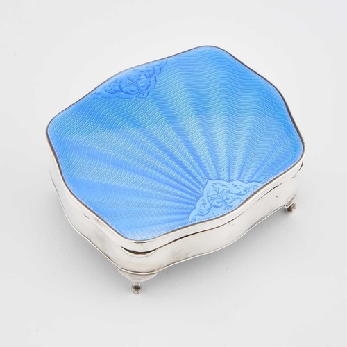 480 - AN ART DECO SILVER AND ENAMEL JEWELLERY BOX by Alexander Clark & Co Ltd, Birmingham 1929, cartou... 