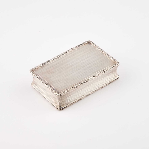 550 - A WILLIAM IV SILVER SNUFF BOX probably by Thomas Shaw, London 1830, rectangular, the hinged cover wi... 