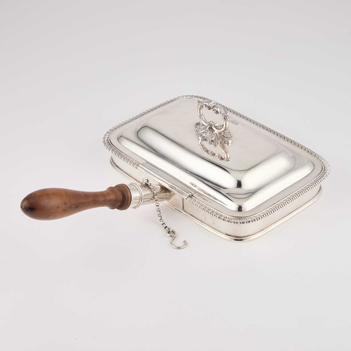 585 - A GEORGE III SILVER CHEESE WARMING DISH by Thomas Robins, London 1812, of rounded rectangular form, ... 