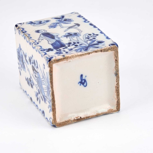 806 - AN 18TH CENTURY BLUE AND WHITE TEA CADDY of square-section, underglaze blue painted with figures, bi... 