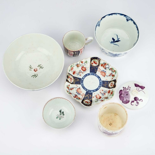 833 - A COLLECTION OF ENGLISH PORCELAIN including a Worcester coffee cup, Worcester spoon tray, Worcester ... 