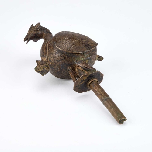 967 - A 17TH/ 18TH CENTURY INDIAN BRONZE FINIAL in the form of a standing bird. 19cm high... 