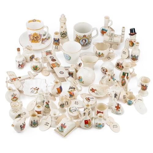 124 - A COLLECTION OF CRESTED CHINA INCLUDING CARLTON (Qty)